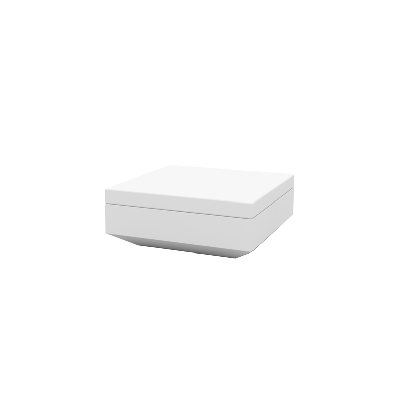 VONDOM_Alquiler_mueble_eventos_ramon_esteve_54032_VELA_PUFF_CHAISELONGE